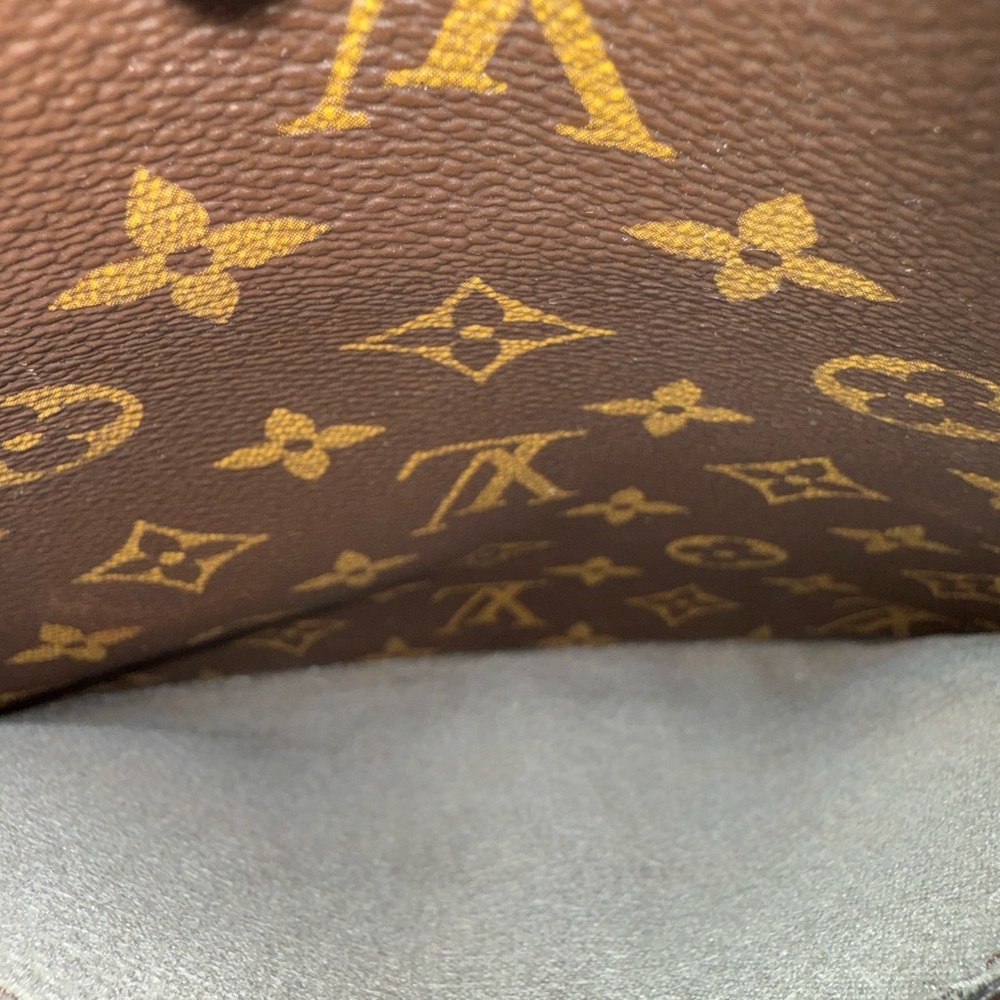 Louis Vuitton vintage Saint Cloud Monogram Crossbody Bag - Picture 13 of 13